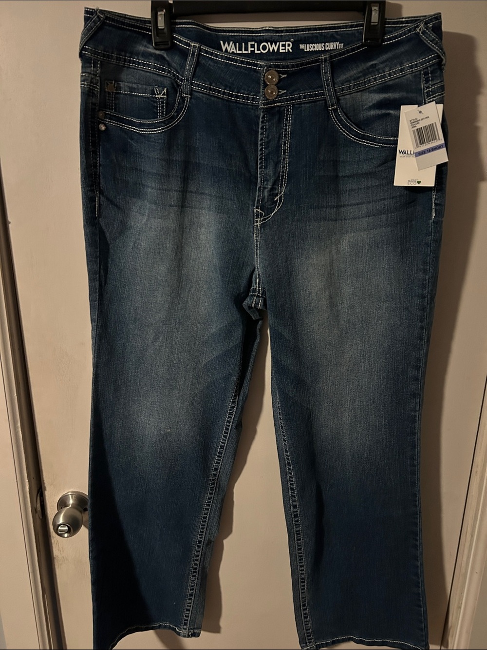 Wallflower Mid-Rise Stretch Women's Jeans